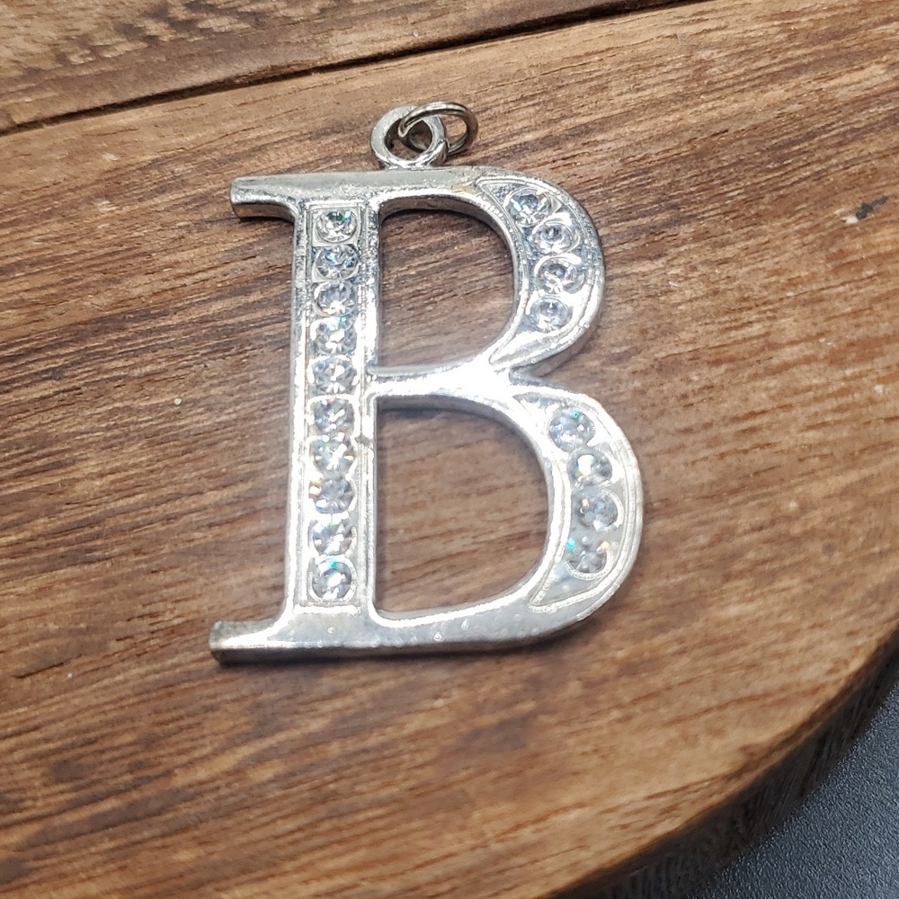 B for bolyn !  Tudor lover‎ opportunity Initial B crystal pendant customized